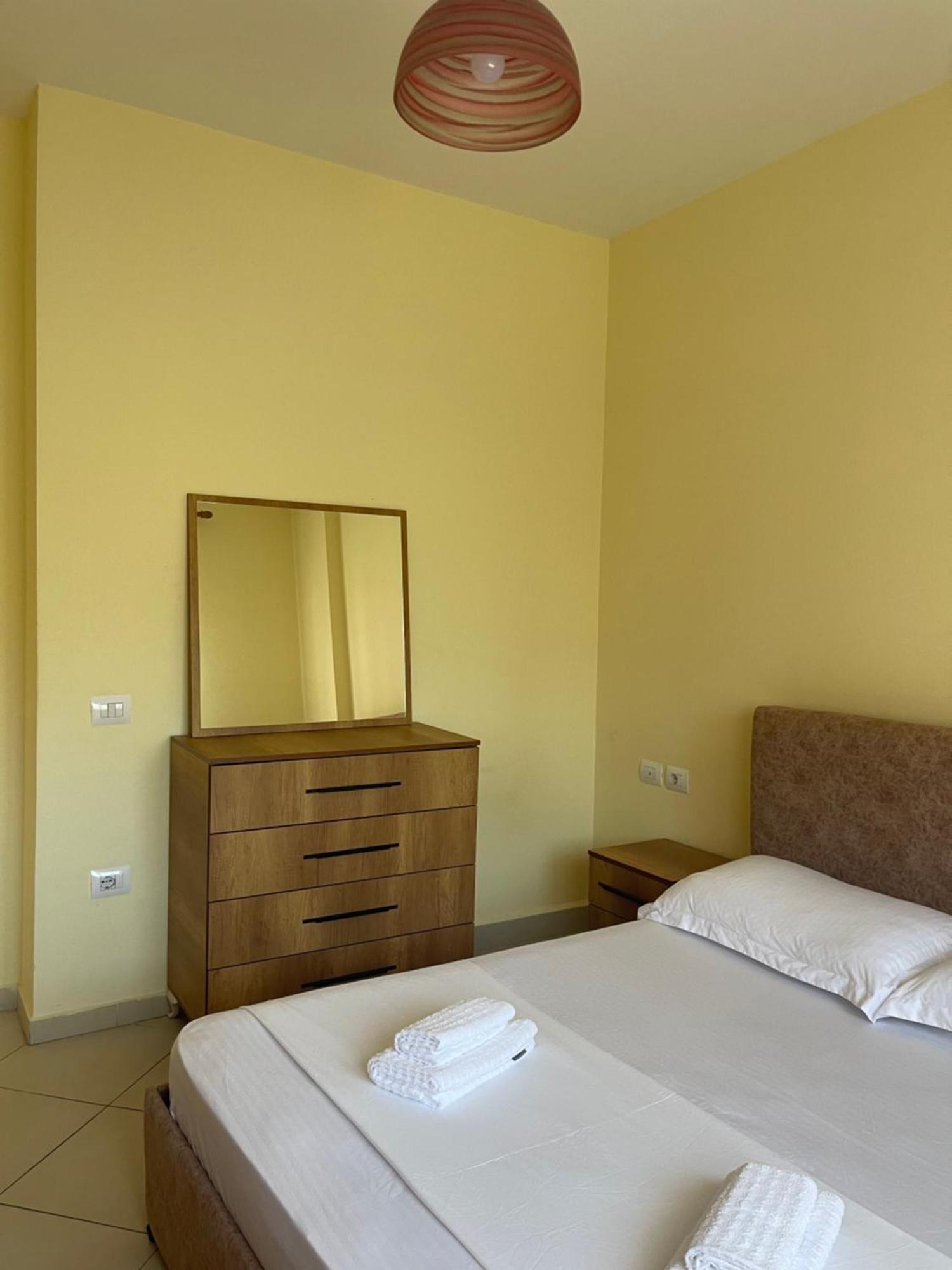 New Baazar Terrace Apartment Tirana Exterior foto